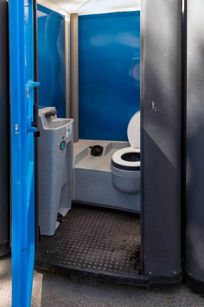 Best Affordable porta potty rental  in Cloverdale, IN