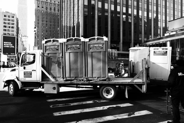 Best Porta potty delivery and setup  in Cloverdale, IN